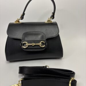 Elegantna crna kožna tašna